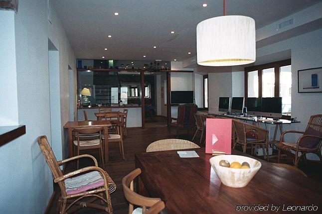 Hotel Octavia 3*