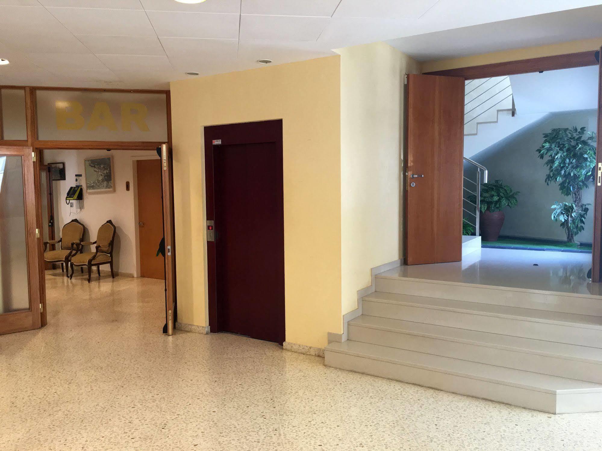 Hotel Octavia 3*